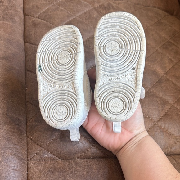 Nike Toddler white Sneakers - Picture 4 of 5